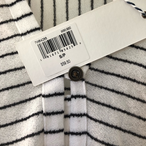 Lucky Brand Striped Button Front Puff Sleeve Top - Picture 7 of 8
